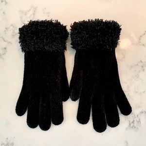 Black chenille stretchy gloves